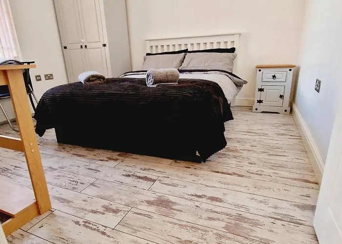 City Centre Lovely Apartment With The Cheapest Overnight Parking